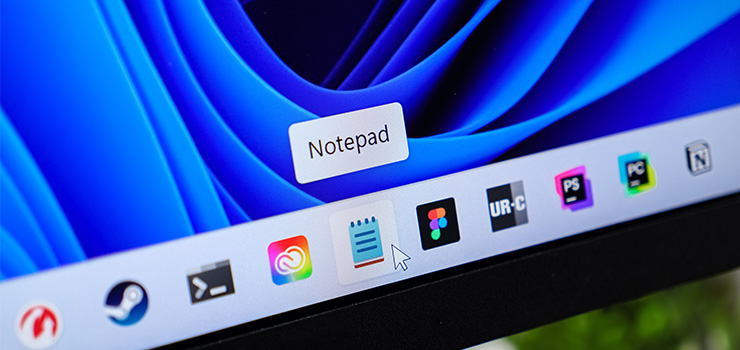 A laptop toolbar filled with apps